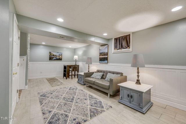 177 Aviation Drive, Elizabethton, TN 37643