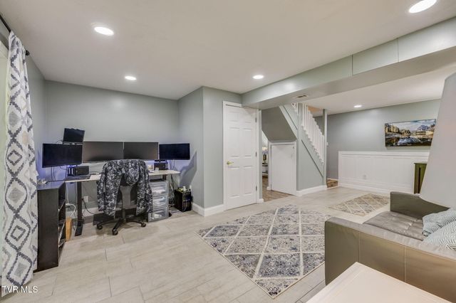 177 Aviation Drive, Elizabethton, TN 37643