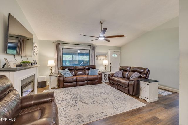 177 Aviation Drive, Elizabethton, TN 37643