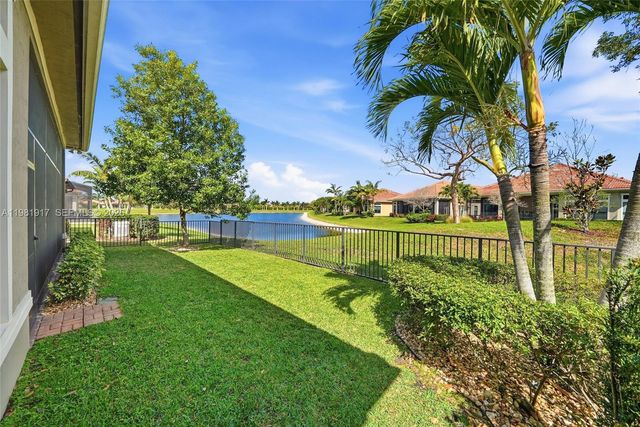 11927 N Leon Cir N, Parkland, FL 33076