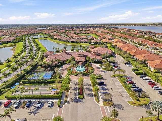 11927 N Leon Cir N, Parkland, FL 33076