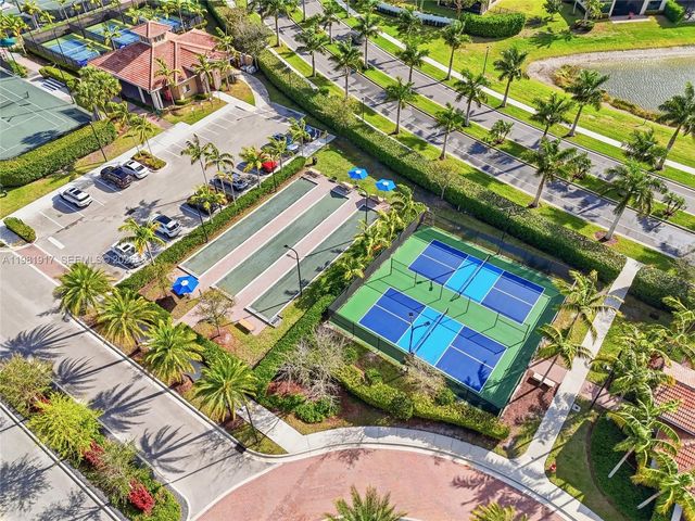 11927 N Leon Cir N, Parkland, FL 33076