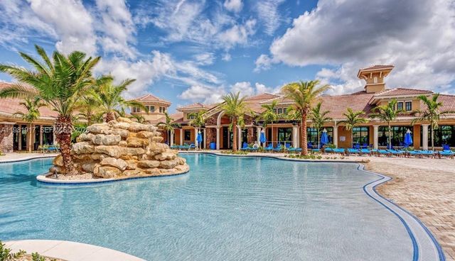 11927 N Leon Cir N, Parkland, FL 33076