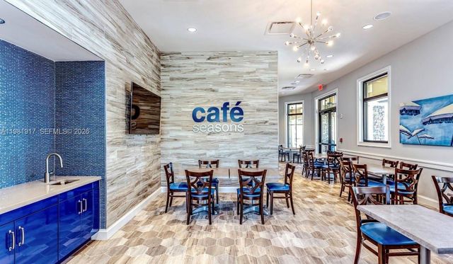 11927 N Leon Cir N, Parkland, FL 33076