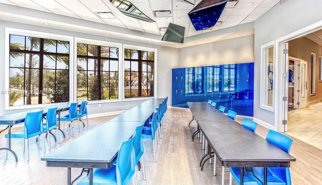 11927 N Leon Cir N, Parkland, FL 33076