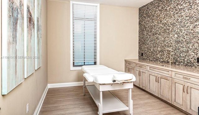 11927 N Leon Cir N, Parkland, FL 33076