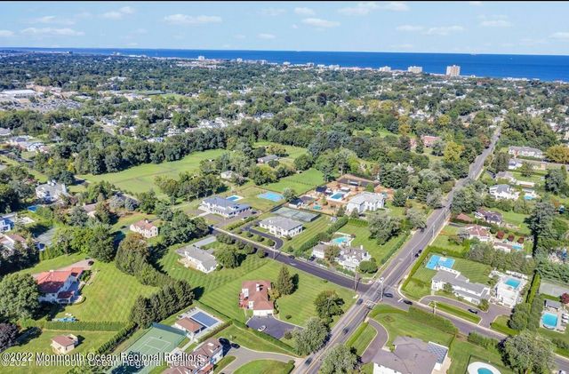 60 Larchwood Avenue, Oakhurst, NJ 07755