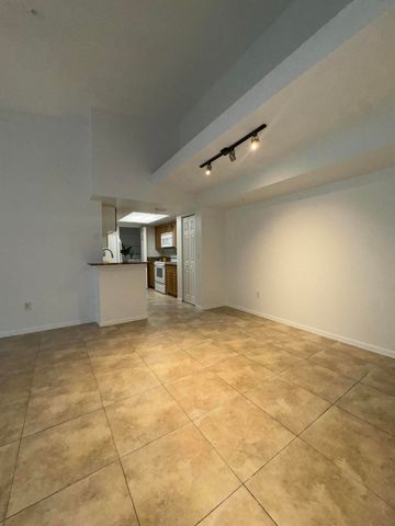 1300 Crestwood Drive 1309, Royal Palm Beach, FL 33411
