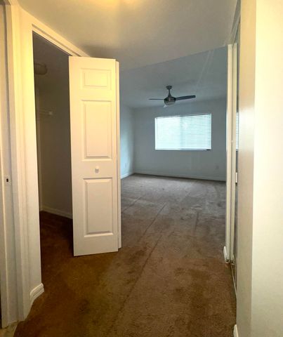 1300 Crestwood Drive 1309, Royal Palm Beach, FL 33411