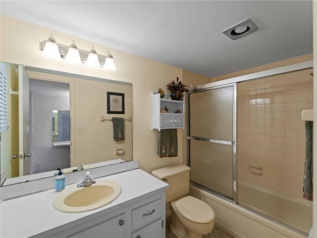 72 BOUNDARY BOULEVARD 226, Rotonda West, FL 33947