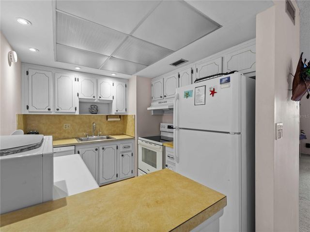 72 BOUNDARY BOULEVARD 226, Rotonda West, FL 33947