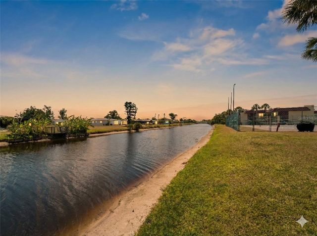 72 BOUNDARY BOULEVARD 226, Rotonda West, FL 33947