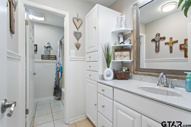 9303 Londonderry Dr, Tyler, TX 75703