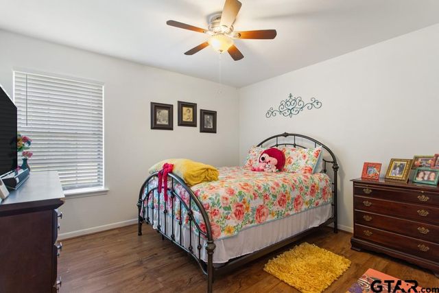 9303 Londonderry Dr, Tyler, TX 75703