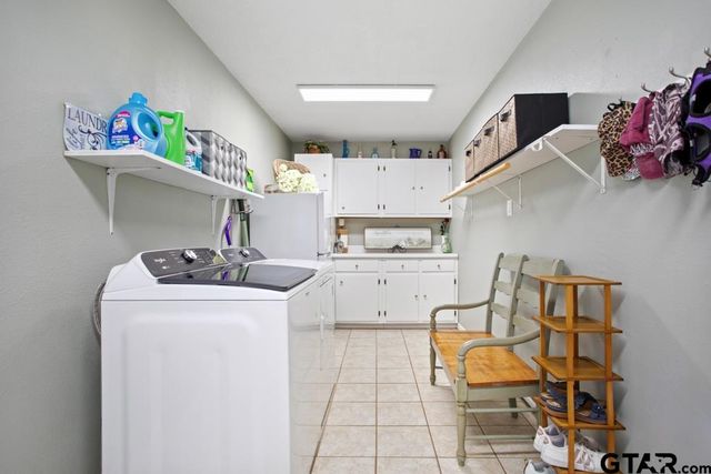 9303 Londonderry Dr, Tyler, TX 75703