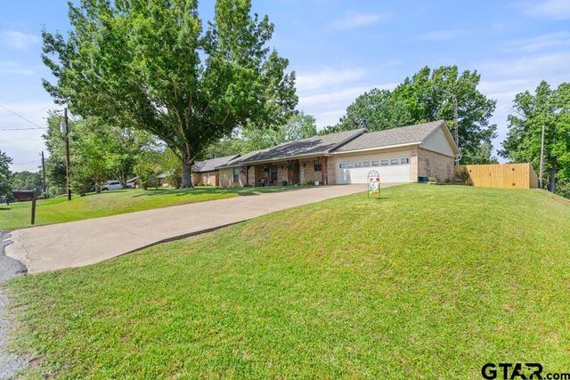 9303 Londonderry Dr, Tyler, TX 75703