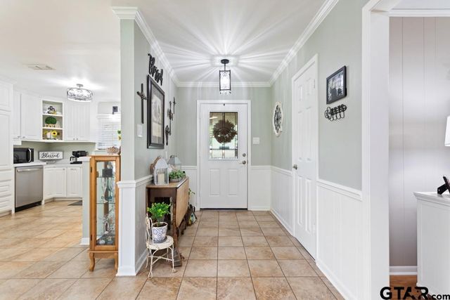 9303 Londonderry Dr, Tyler, TX 75703