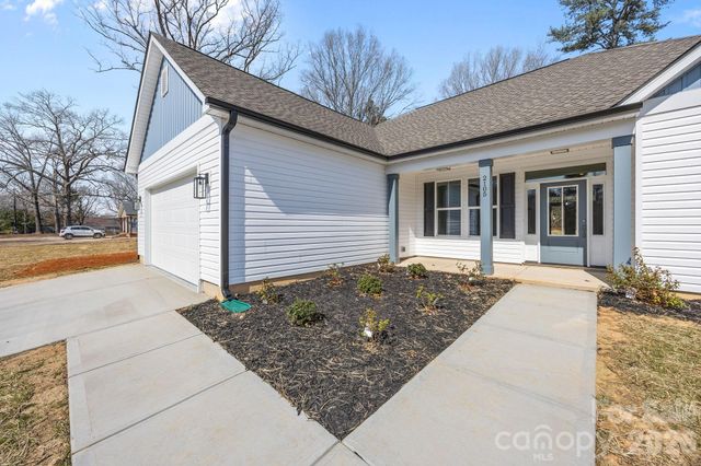 2105 Fowler Street, Kannapolis, NC 28083