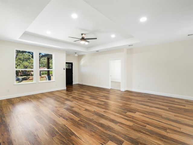 431 Oakhill Drive, Denton, TX 76201