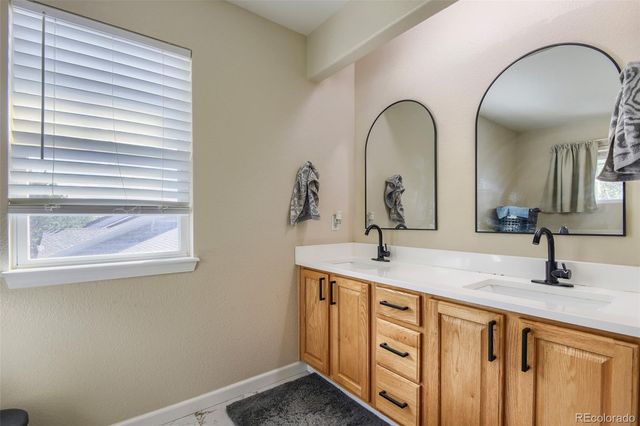 24364 E Fremont Drive, Aurora, CO 80016