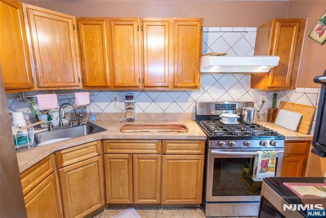 194-196 Pearl Street, Paterson, NJ 07501