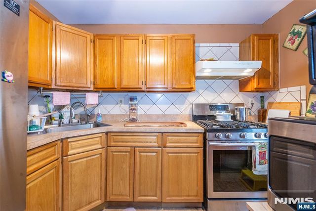 194-196 Pearl Street, Paterson, NJ 07501
