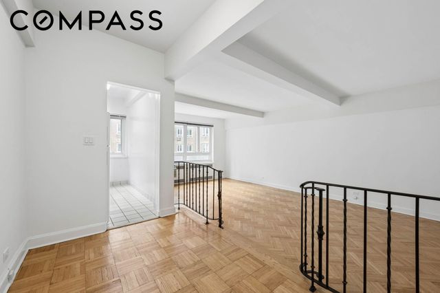 333 W 57th St Apt 6F, New York City, NY 10019