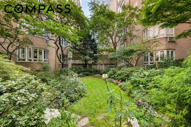333 W 57th St Apt 6F, New York City, NY 10019