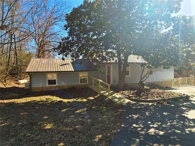 13552 Indian Bow Circle, Garfield, AR 72732