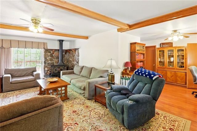 13552 Indian Bow Circle, Garfield, AR 72732