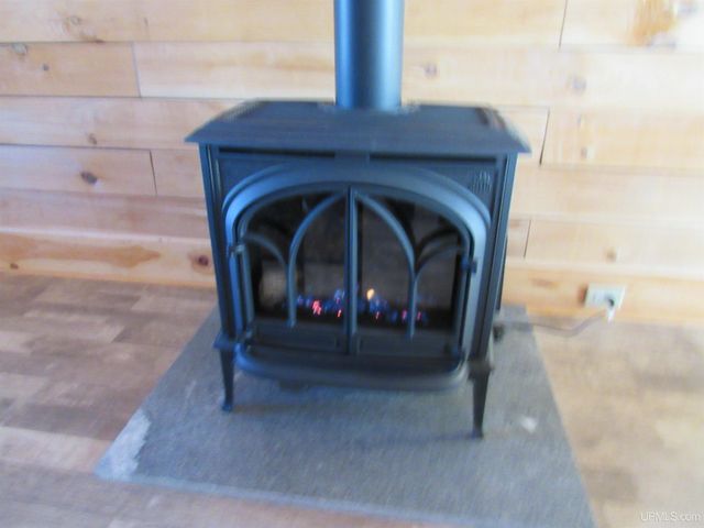 19007 Cr 601 Road, Champion, MI 49814