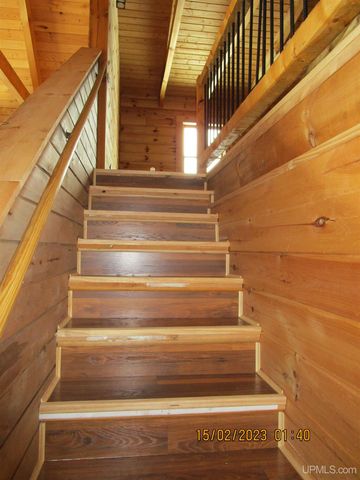 19007 Cr 601 Road, Champion, MI 49814