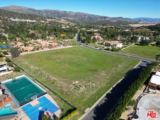 22655 La Quilla Drive, Chatsworth (los Angeles), CA 91311