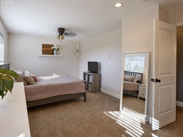 622 MOUNT PLEASANT Rd, Kelso, WA 98626