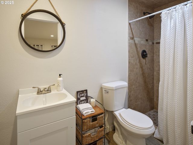 622 MOUNT PLEASANT Rd, Kelso, WA 98626