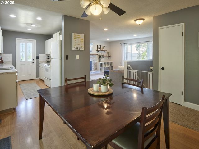 622 MOUNT PLEASANT Rd, Kelso, WA 98626