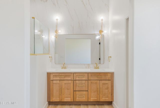 13264 Nacho Alvarado Drive, Clint, TX 79836