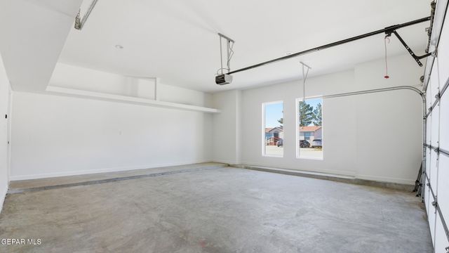 13264 Nacho Alvarado Drive, Clint, TX 79836