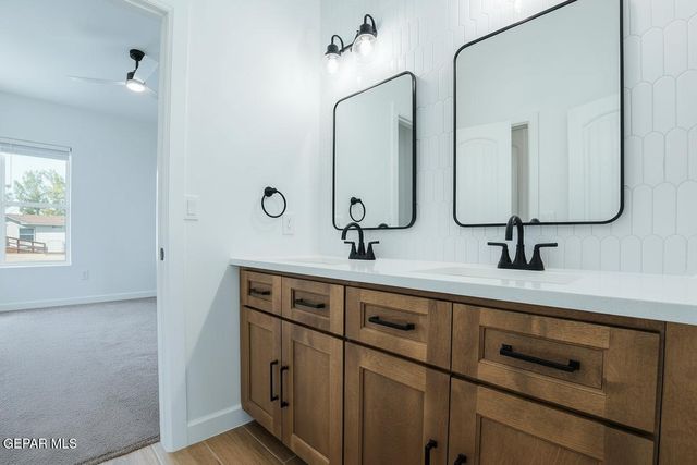 13264 Nacho Alvarado Drive, Clint, TX 79836