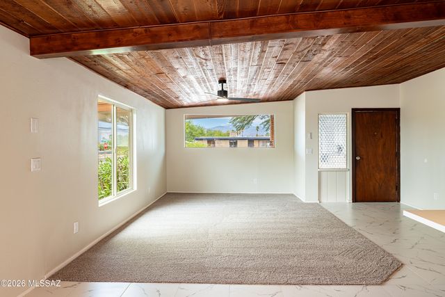 9500 E 33rd Street, Tucson, AZ 85748
