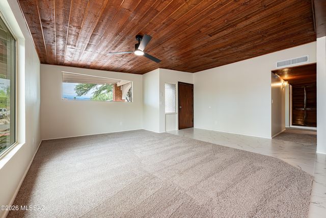 9500 E 33rd Street, Tucson, AZ 85748