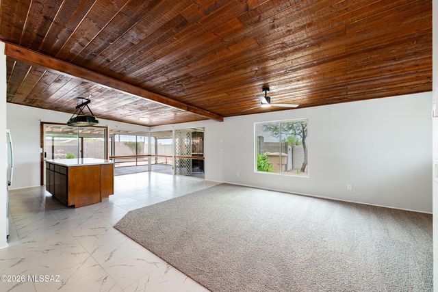 9500 E 33rd Street, Tucson, AZ 85748