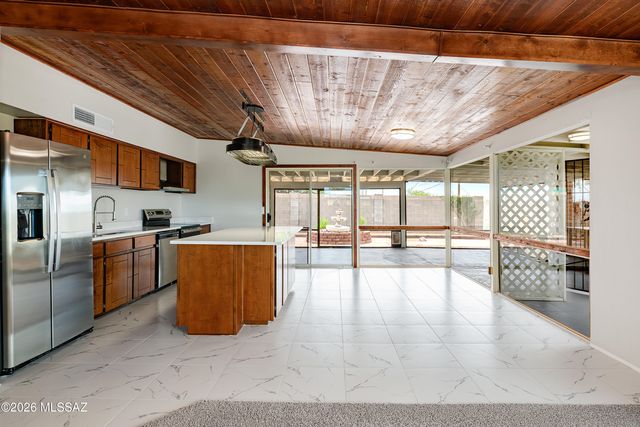 9500 E 33rd Street, Tucson, AZ 85748