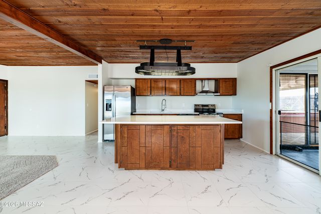 9500 E 33rd Street, Tucson, AZ 85748