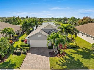 567 Gossamer Wing Way, Sebastian, FL 32958