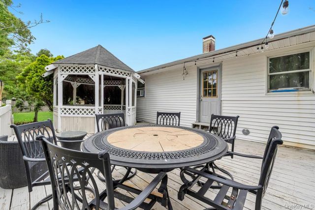 90 Pinewood Drive, Shirley, NY 11967