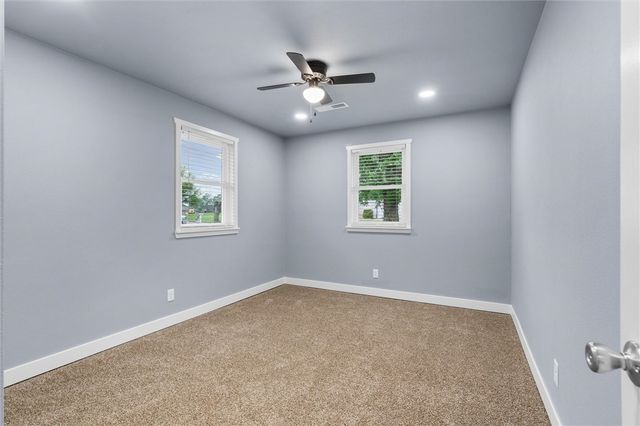 903 White Road, Springdale, AR 72762