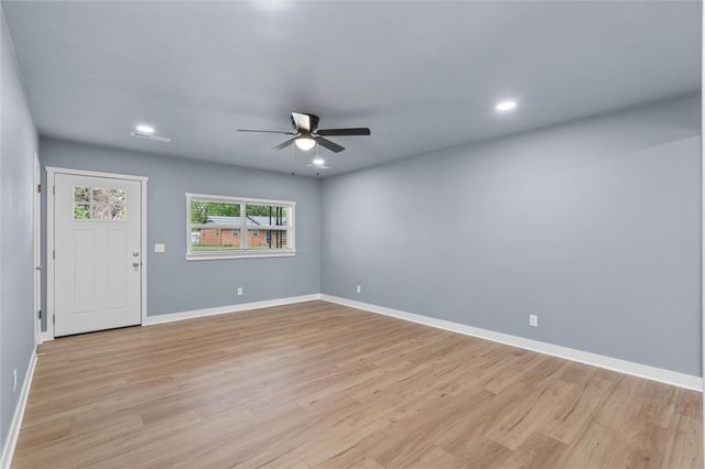 903 White Road, Springdale, AR 72762