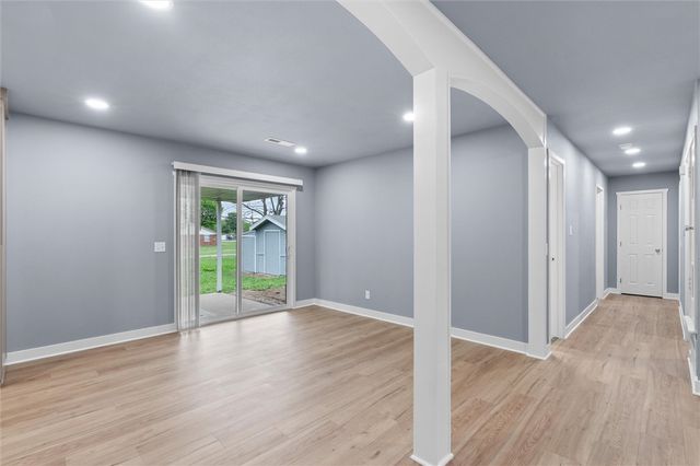 903 White Road, Springdale, AR 72762
