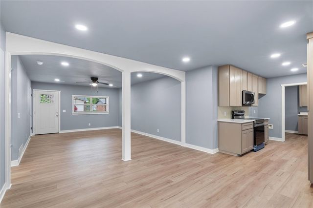 903 White Road, Springdale, AR 72762